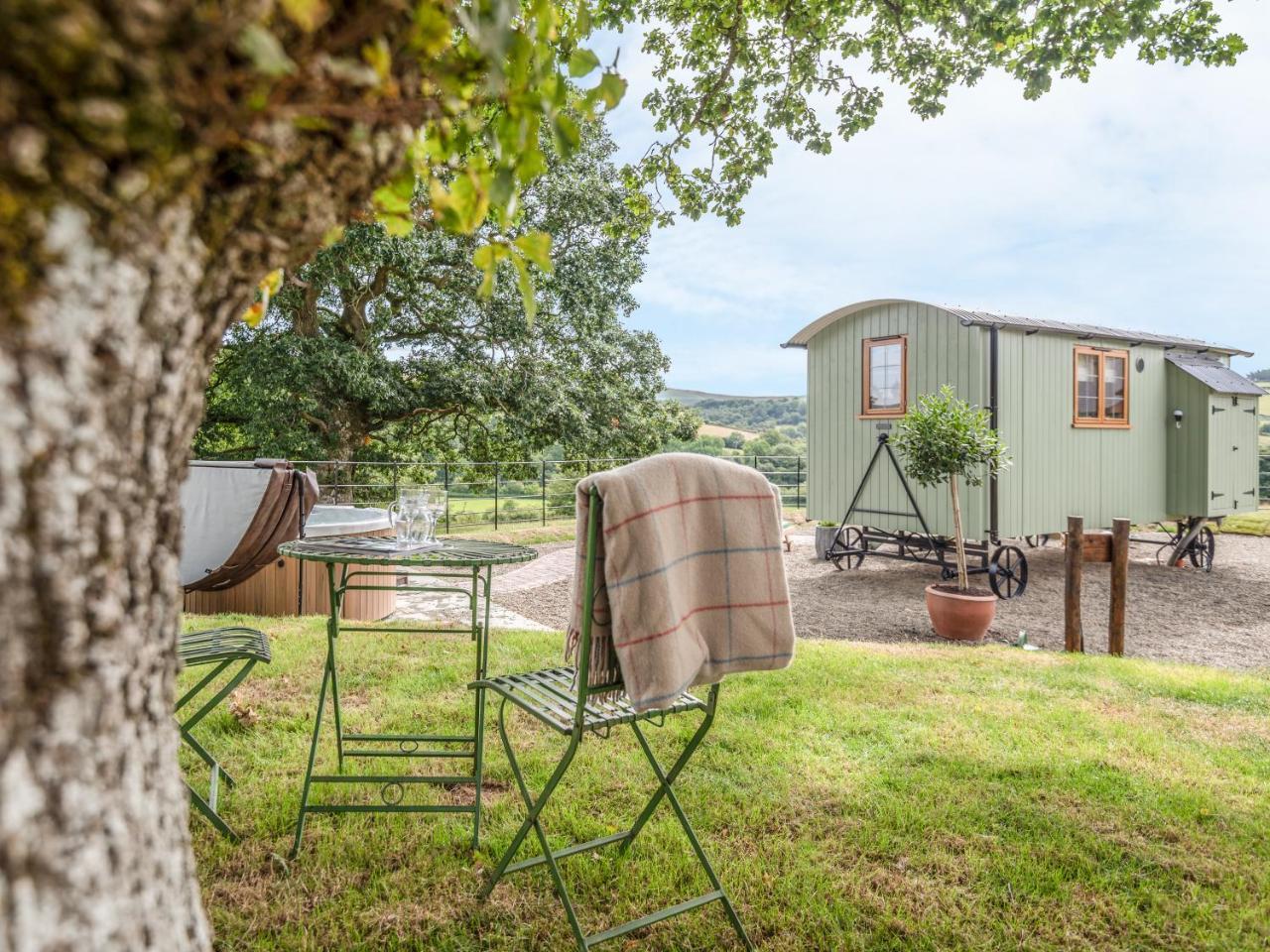 Llanbadarn Fynydd Padarn'S Hut 빌라 외부 사진