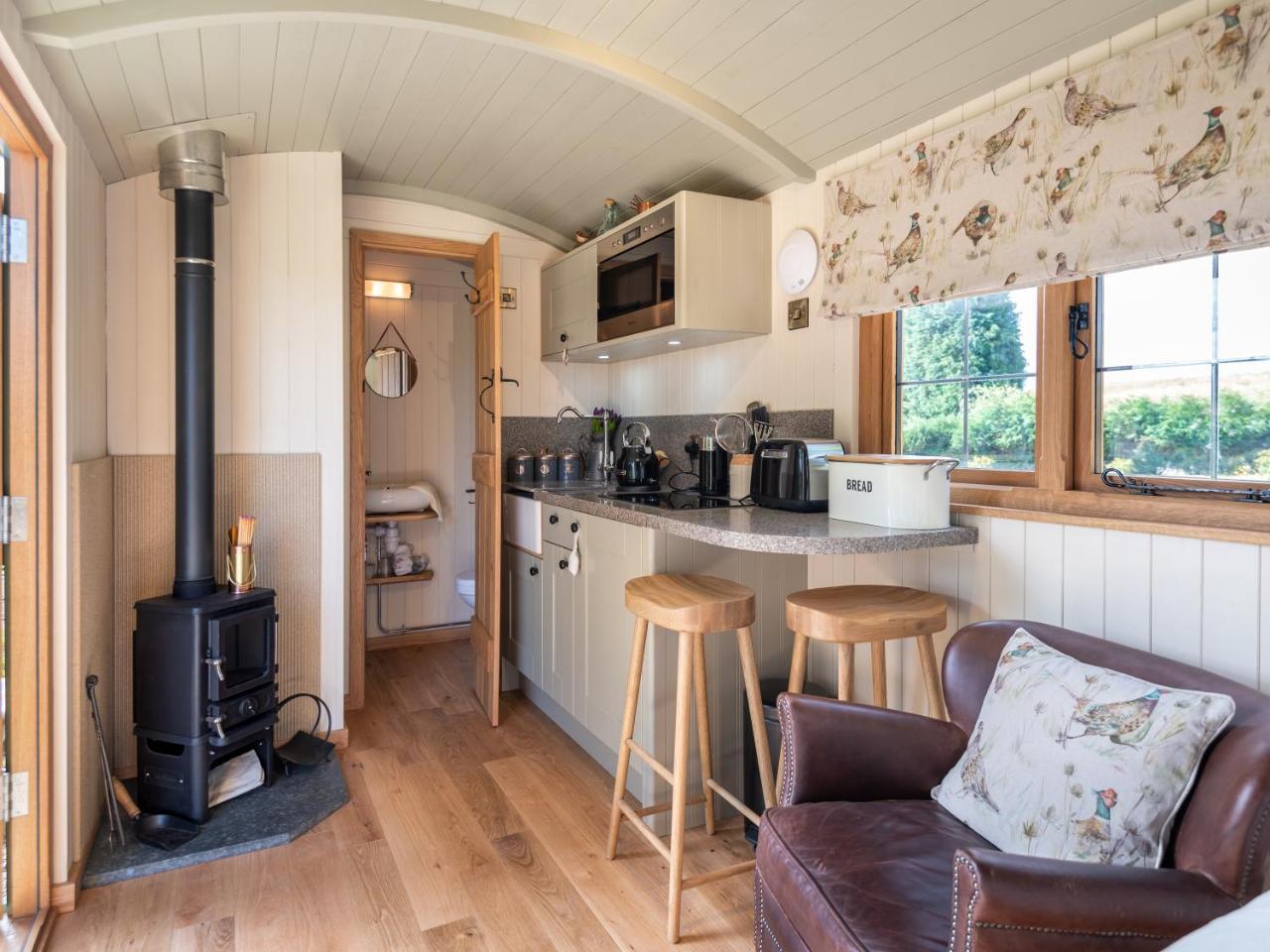 Llanbadarn Fynydd Padarn'S Hut 빌라 외부 사진